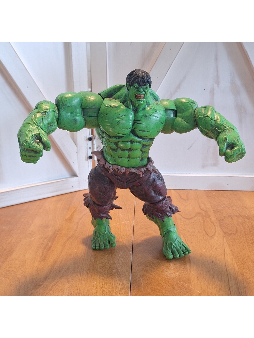 Marvel Incredible Hulk Figure 2012 Diamond Select 9"H Legends